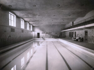 Original 4-Lane pool